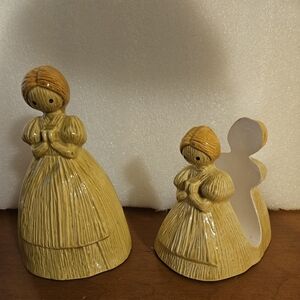 Vintage Corn Husk Girl 2 Piece Kitchen Set Praying.